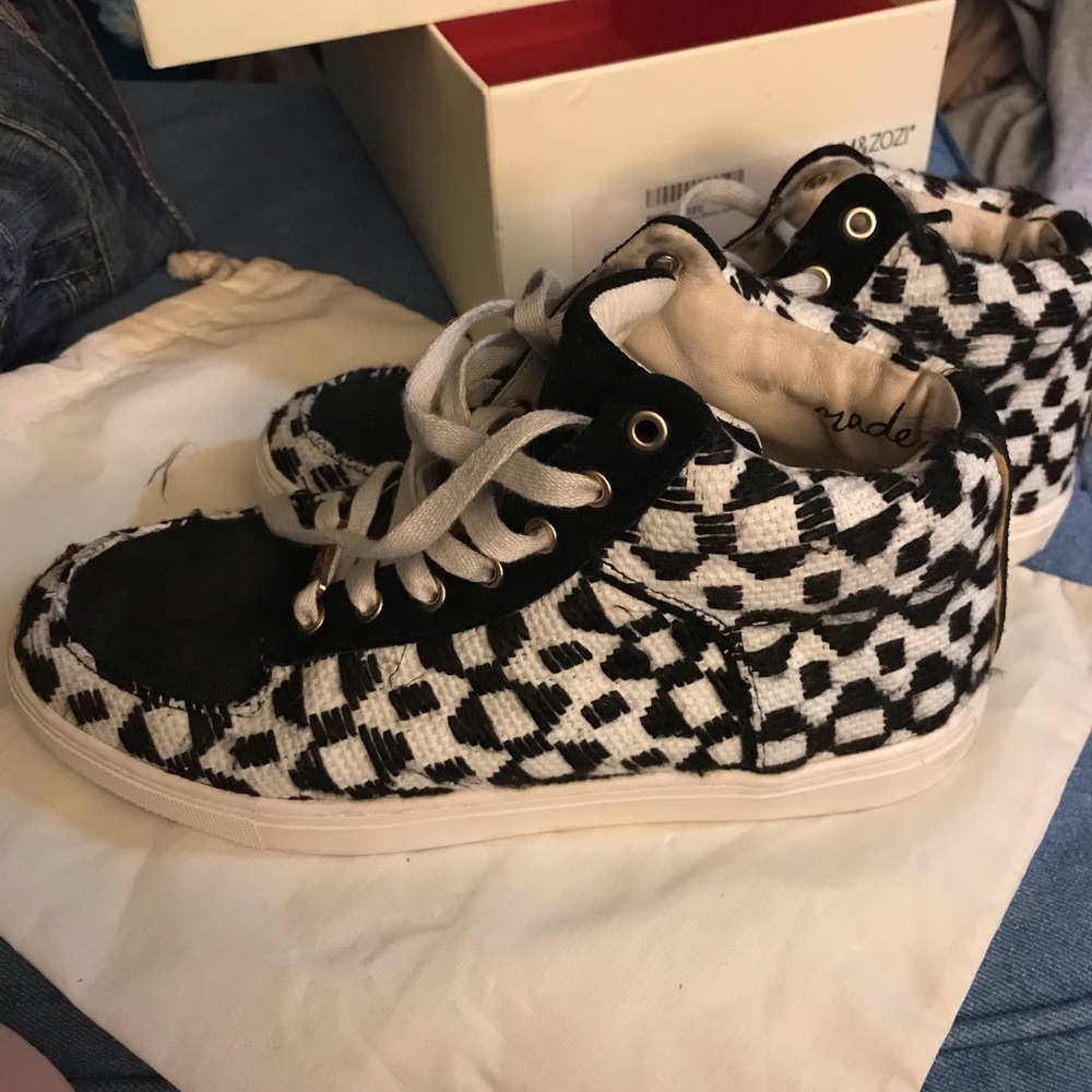 Kim and Zozi hippie bling size 8 woven shoes
